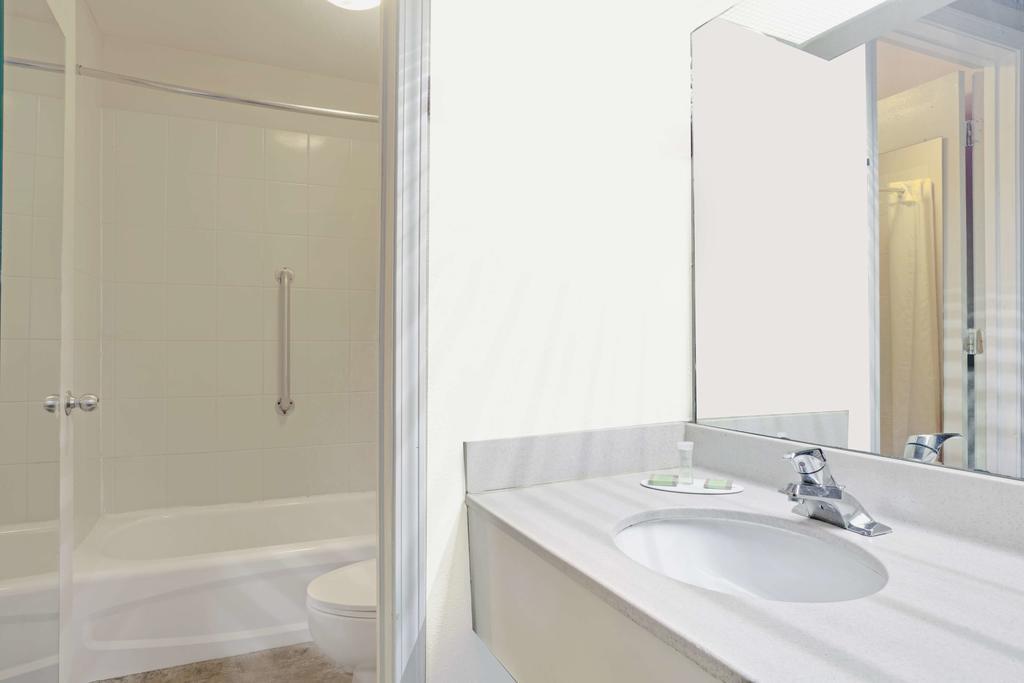 Hotel Super 8 Newnan Zewnętrze zdjęcie